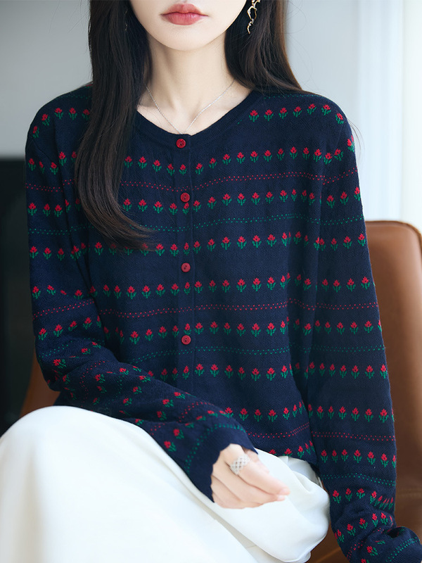 2025年早秋新款精纺羊毛圆领针织开衫长袖女提花宽松百搭上衣外套|undefined