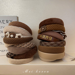 Autumn/Winter Retro Coffee Color Flocked Stripe Flower Headband, Influencer Style High Crown Hair Combing Headband, New Hair Accessory