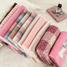 2025新款粉色系围巾女多巴胺氛围感小香风保暖围脖品质感披肩批发