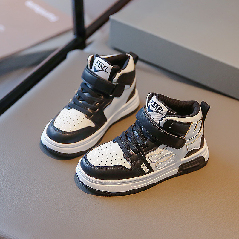 Barn högtopp sportsko Trend 2023 Höst Ny Student Läder Panel Sh för pojkar och flickor Halkfri Casual_voghion.com