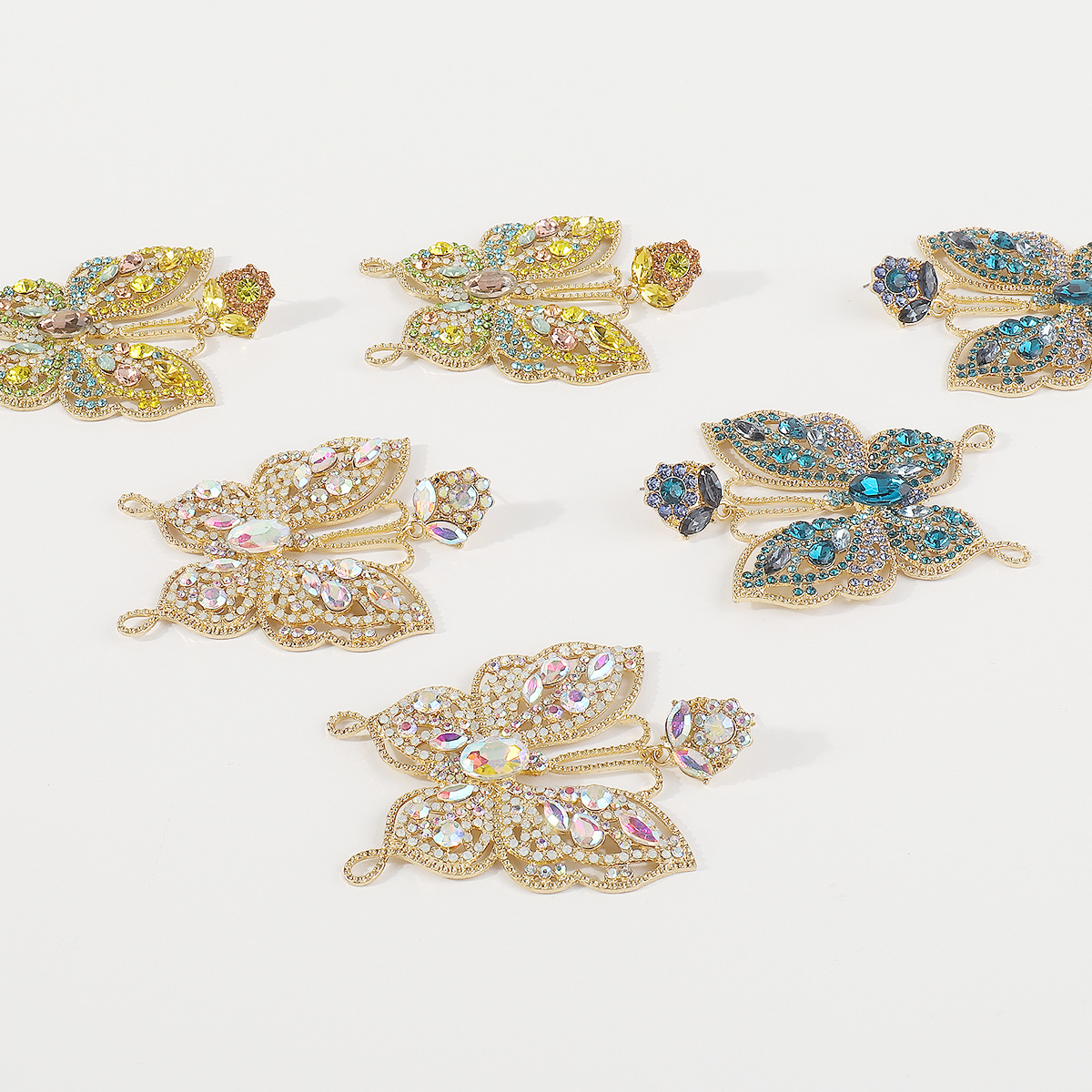 Orecchini a farfalla vuoti in stile corte medievale di design Orecchini di lusso leggeri e pesanti esagerati retrò femminili_voghion.com