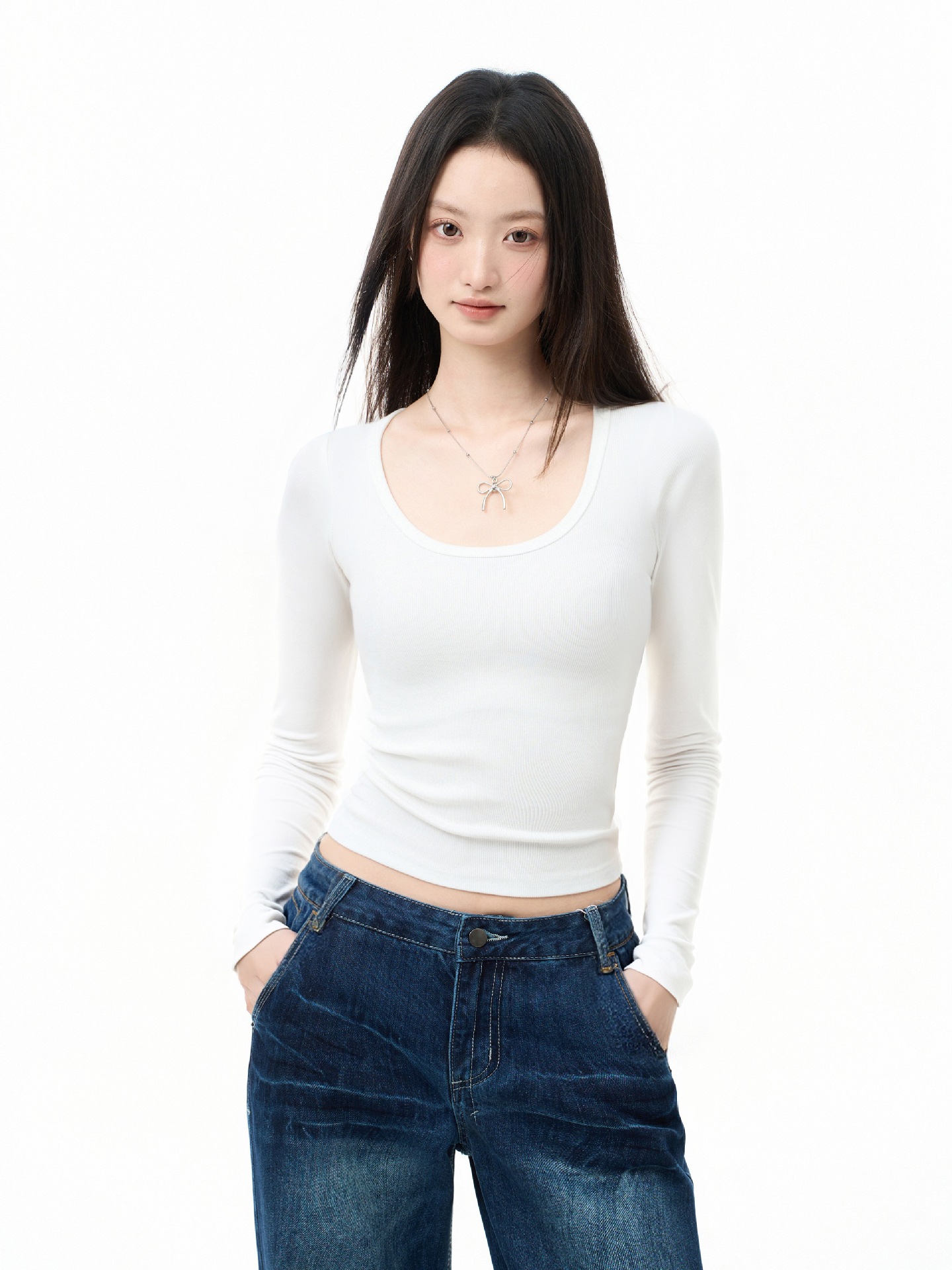 하얀색