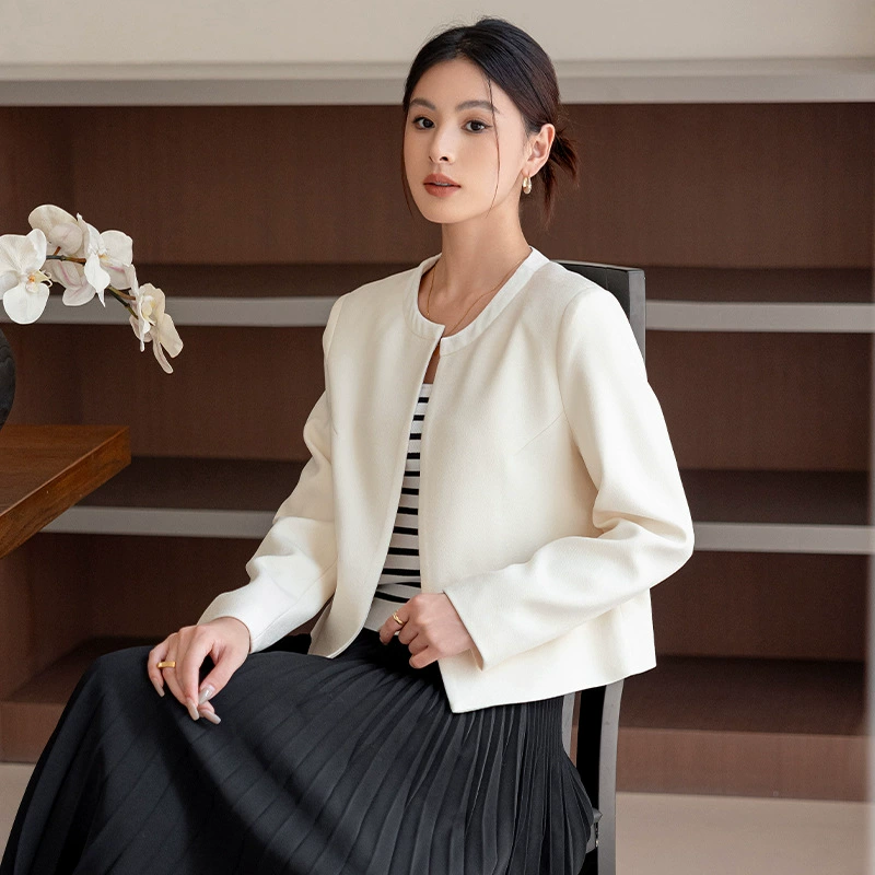 Velvet elite autumn short suit