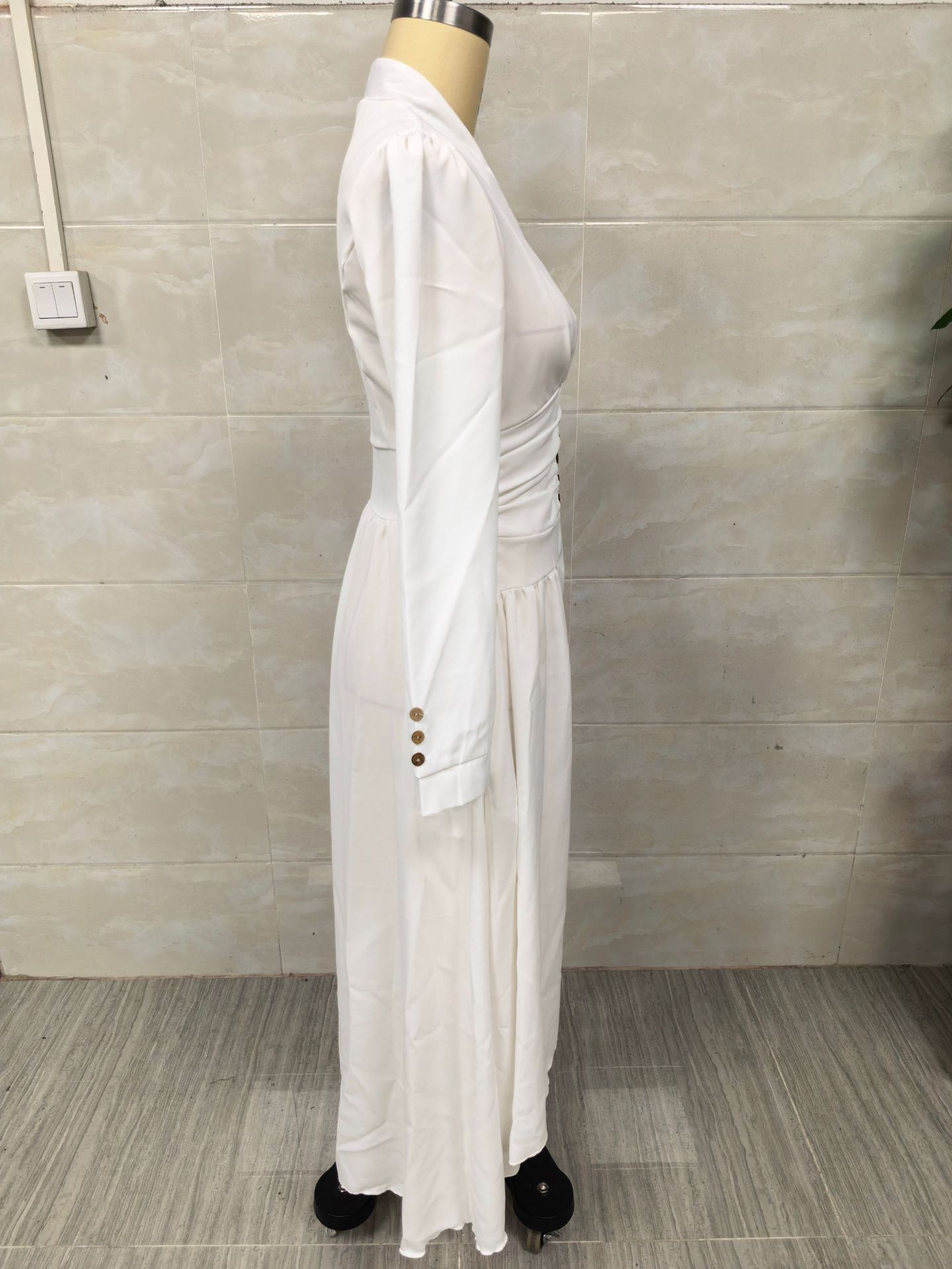 Elegant Waist Cinching V Neck Puff Sleeve Dress Full Skirt Women's Clothing_ecoleips.com