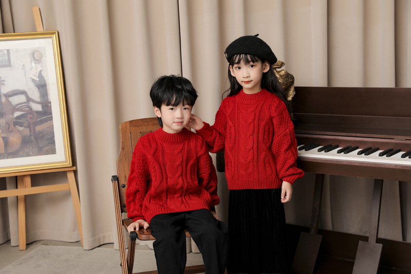 Family of three or four Family photo Parent-Child outfit Family-Child outfit Mother-child Parent-Child outfit Autumn and winter thickened twist sweater