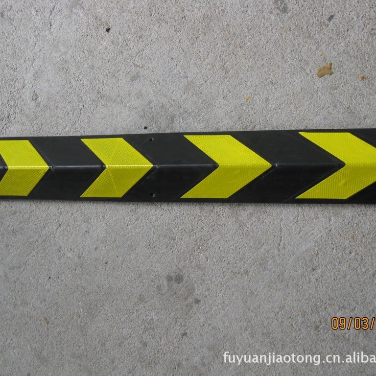 橡胶护角 80cm 直护角护墙角 墙角保护器 停车场施工 晶格贴膜