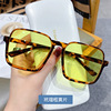 Fashionable brand sunglasses, square glasses, city style, internet celebrity