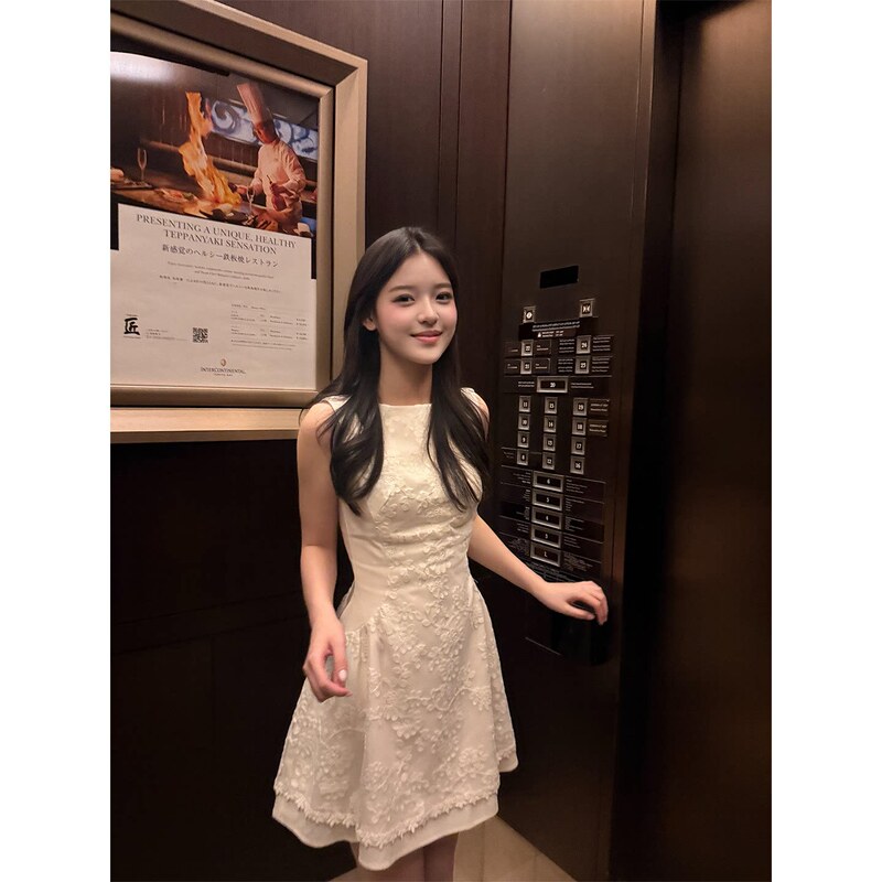 White Sleeveless Waist-Cinching Dress for Women, Beautiful Summer Dress, Waist-Tightening Little White Dress, First Love Style, Stunning Little Dress, Short Dress for Young Ladies