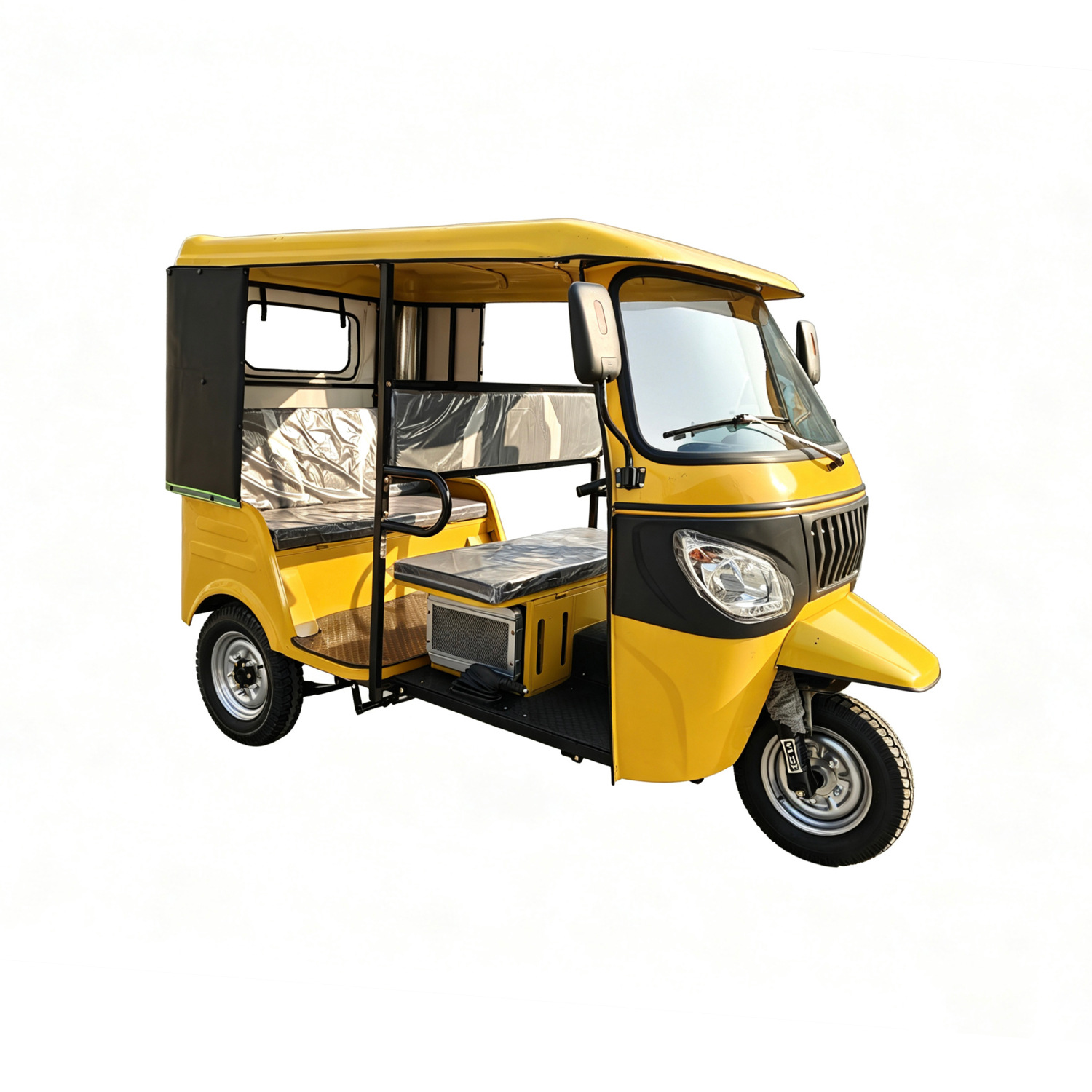 Passenger tricycle taxi, fuel-powered tricycle, multi-passenger tourist sightseeing tricycle, Bajaj tricycle