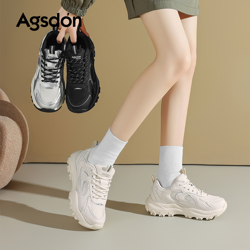 Zapatos deportivos de plata para mujeres 2025 nuevo otoño y invierno para caminar al aire libre con suela gruesa zapatos casuales de gran aspecto