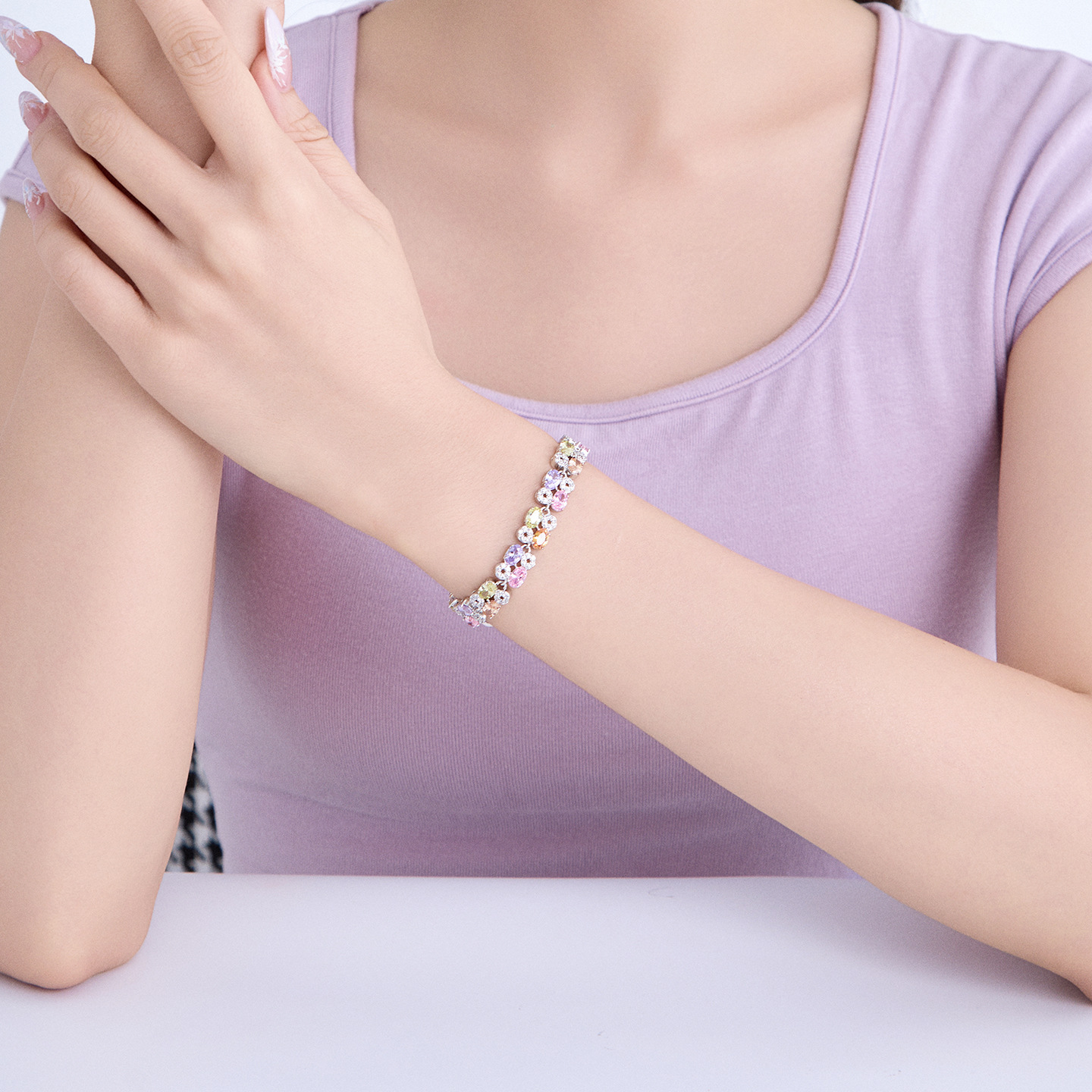 Pulsera con Diseño Geométrico de Aleación de Cobre Galvanizado para Mujer