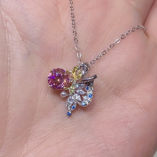 Source manufacturers pink Mosane diamond butterfly pendant necklace 925 sterling silver new original cut moissanite fashion necklace
