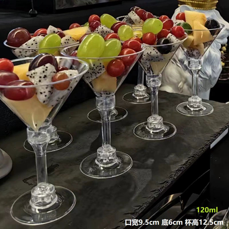 Disposable wineglass, champagne glass, transparent plastic mousse