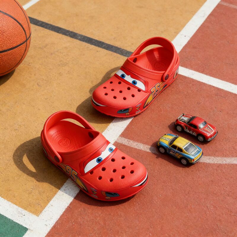 Lightning Mcqueen 95 Cartoon Car-Themed Clogs Sandals for Men and Women, Casual Closed-Toe Beach Slippers