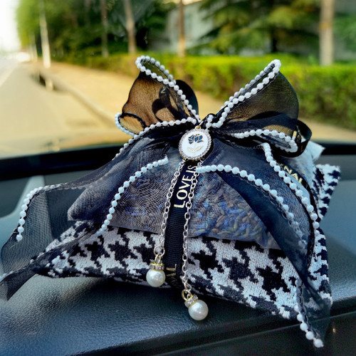 Car Aromatherapy Bamboo Charcoal Bag Houndstooth Dried Flower Deodorizing Fresh Air Car Fragrance Bag Car Interior Supplies