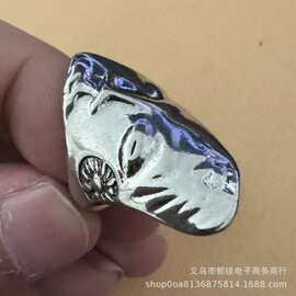 軍: [图片]  軍: wish跨境新款复古不规则抽象人脸戒指欧美个性男