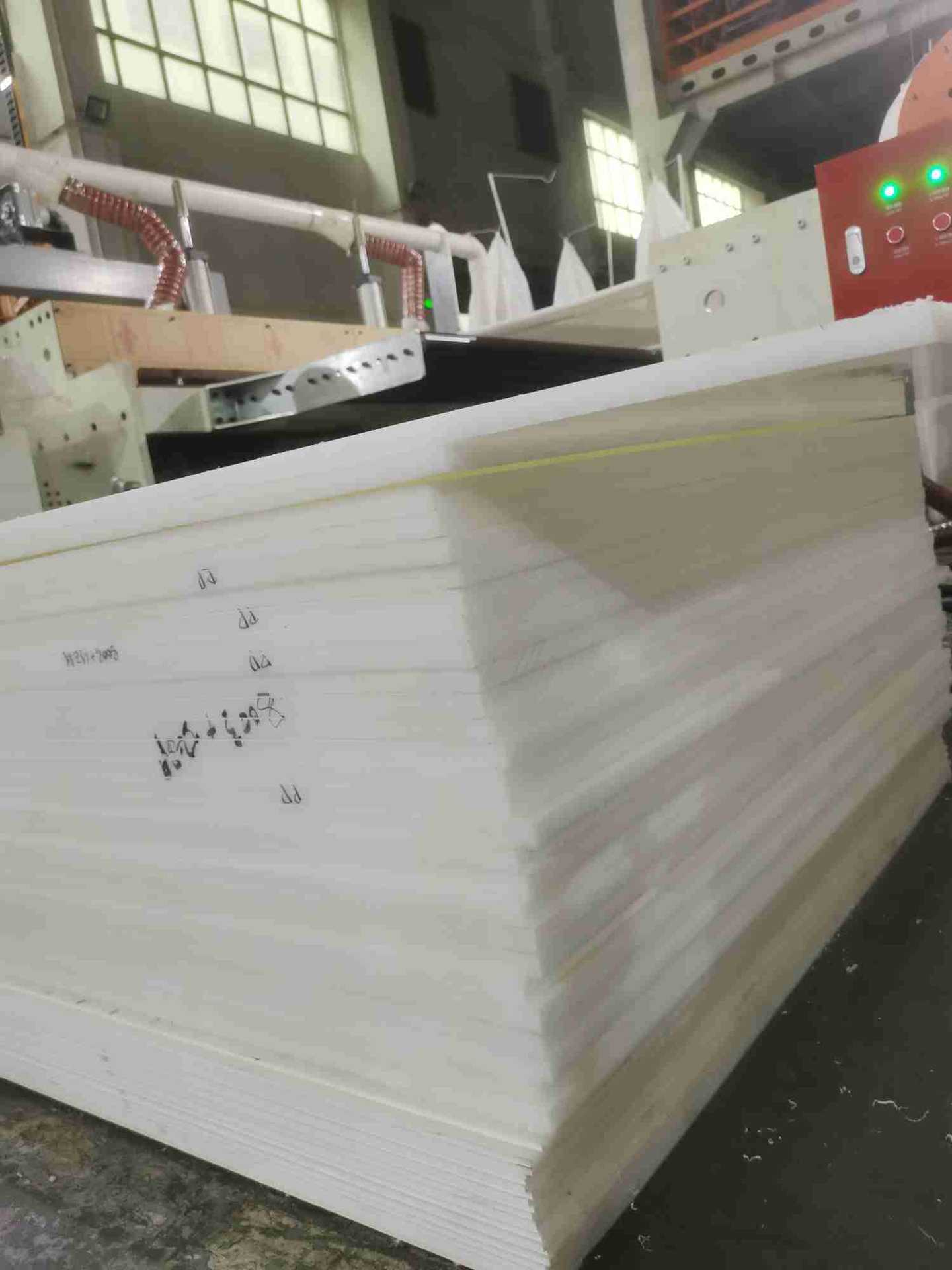 板材HDPE挤出机塑料机械PP板材机塑料板材设备pe塑料板材设备