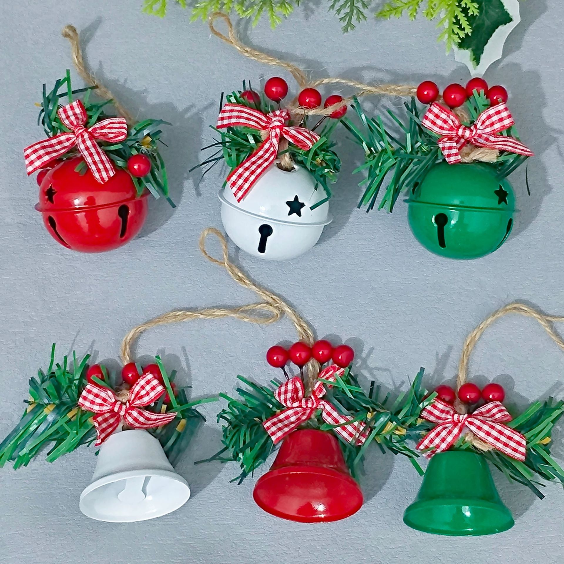Christmas Door Hanging Bells Car Decoration Christmas Tree Red Plaid Bowknot Bell Small Pendant Decoration Props