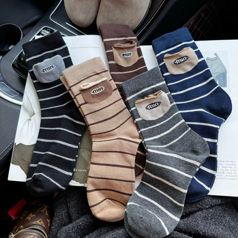 Women's Spring and Autumn Mid-Calf Socks with Decorative Elements, Combed Cotton, Quirky Breathable Striped Patchwork Pocket Versatile Fabric Label Slouch Socks Women's Spring and Autumn Mid-Calf Socks with Decorative Elements, Combed Cotton, Quirky Breathable Striped Patchwork Pocket Versatile Fabric Label Slouch Socks