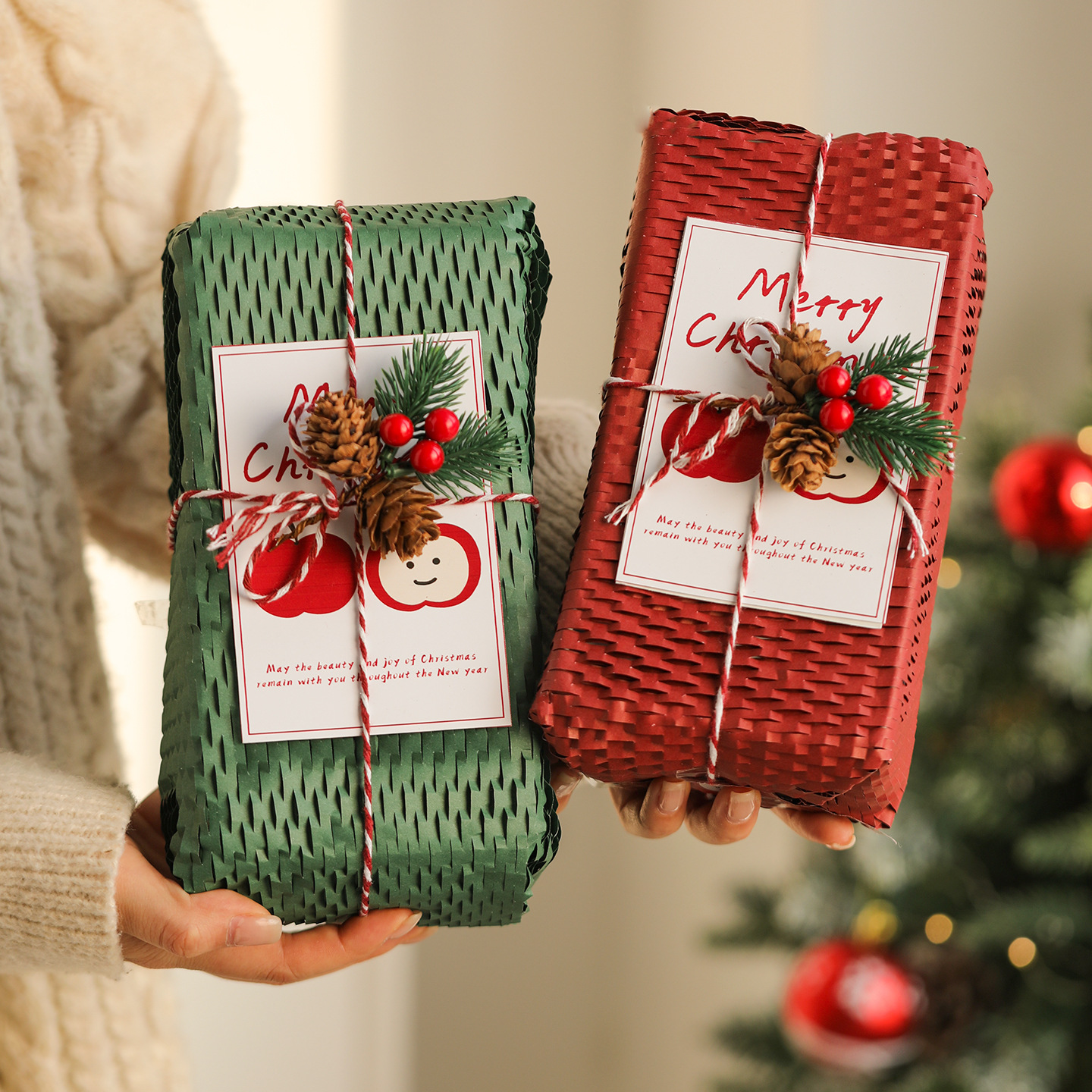 2025圣诞铁盒方形空盒糖果礼盒马口铁零食曲奇饼干点心礼物包装盒