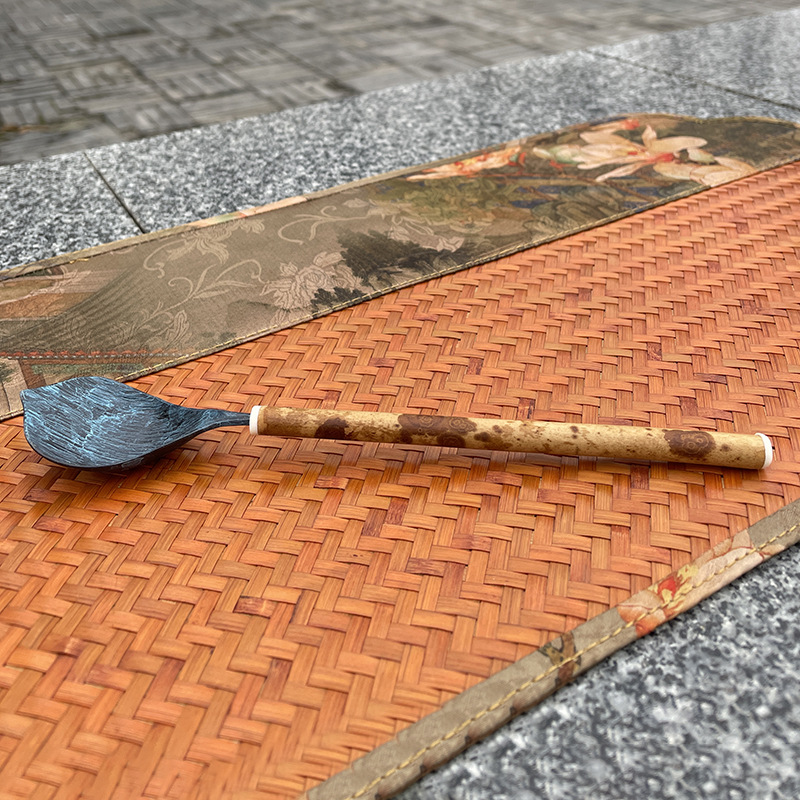 Patrón de martillo pala de té redondo de cobre-azul oscuro