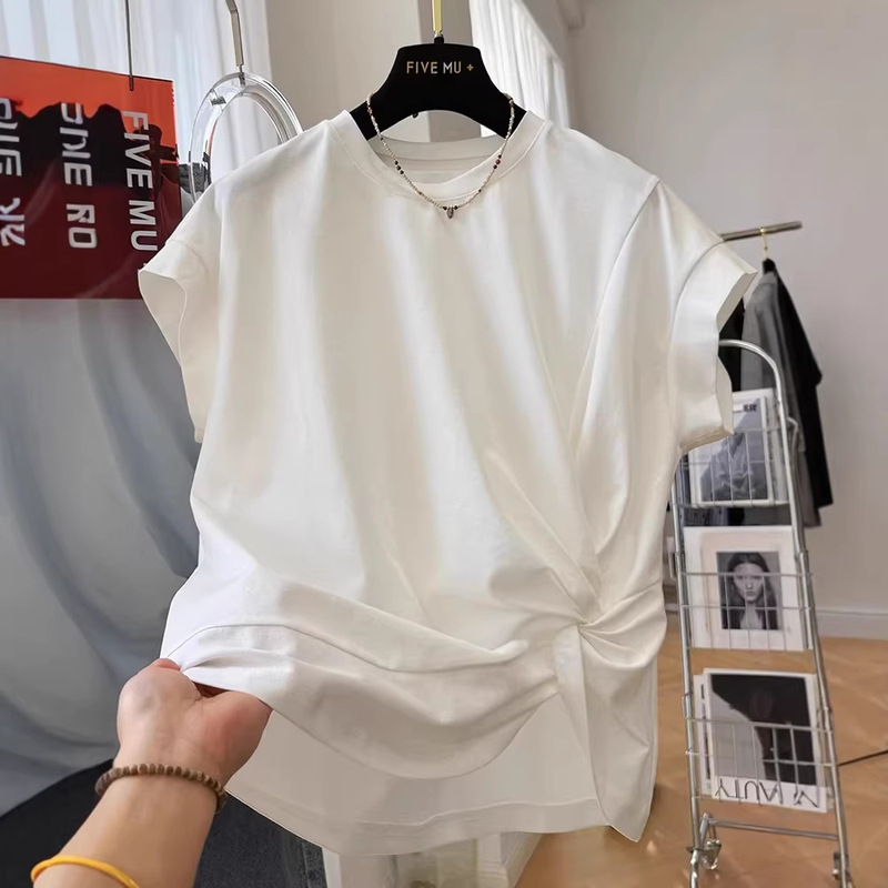Pure cotton plus-size t-shirt for plus-size women, high-quality, stylish, with irregular twisted design, short sleeves, and fashionable flutter sleeves