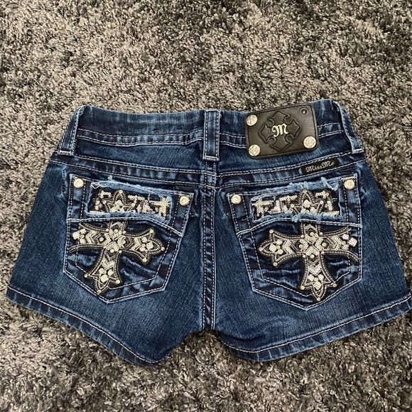 Cross-Border European and American Embroidered Denim Shorts for Women Y2K Harajuku Retro Cross Pocket Embroidered Low-Waist Hip-Hugging Hot Pants