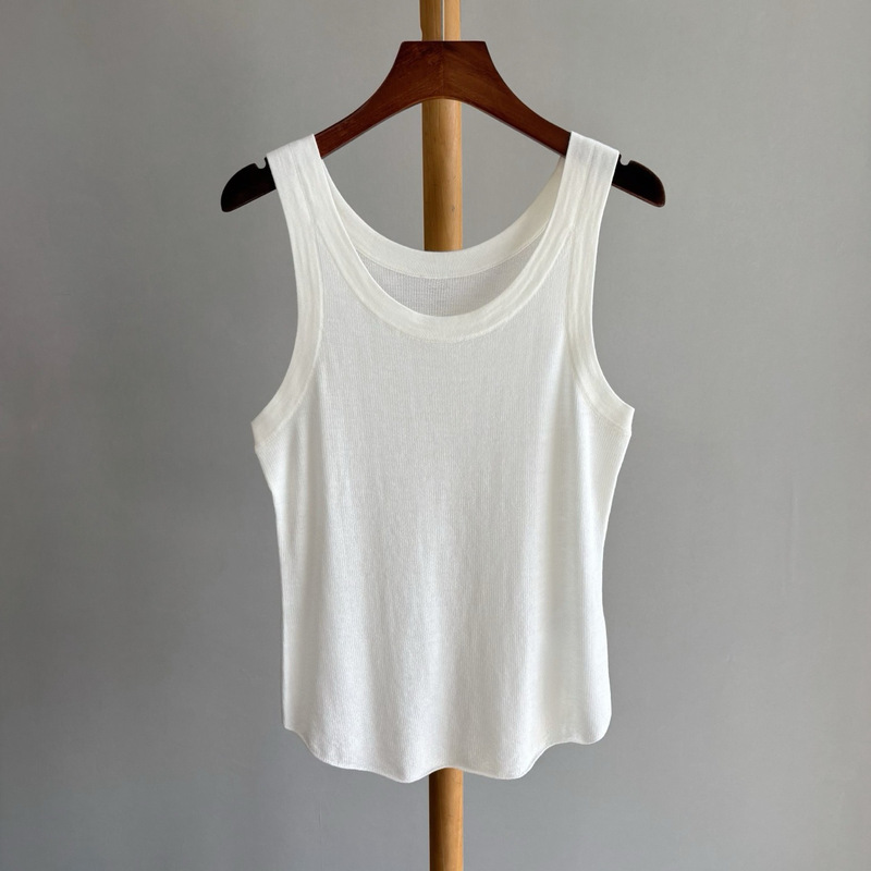 26 Years Spring and Autumn Women's Merino Wool Deep U-Neck Simple Two-Color Vest