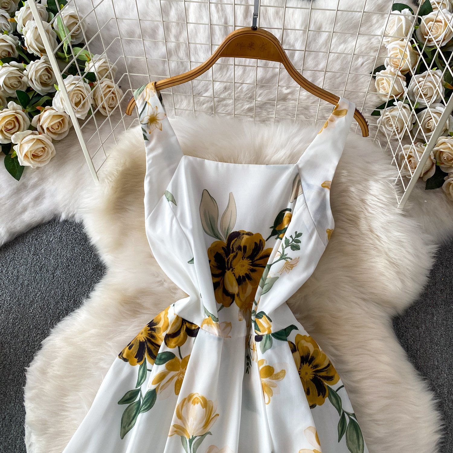 Romantic Floral Print Square Neck Dress European American Style Summer Suspender High Waist Cinching Slimming Full Skirt Women's Clothing_ecoleips.com