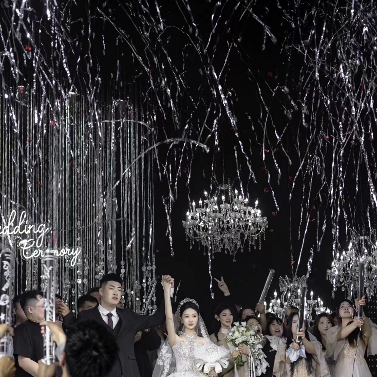 Pistola Lanzadora de Plumas y Confeti de Papel, Portátil, para Bodas y Celebraciones image 13