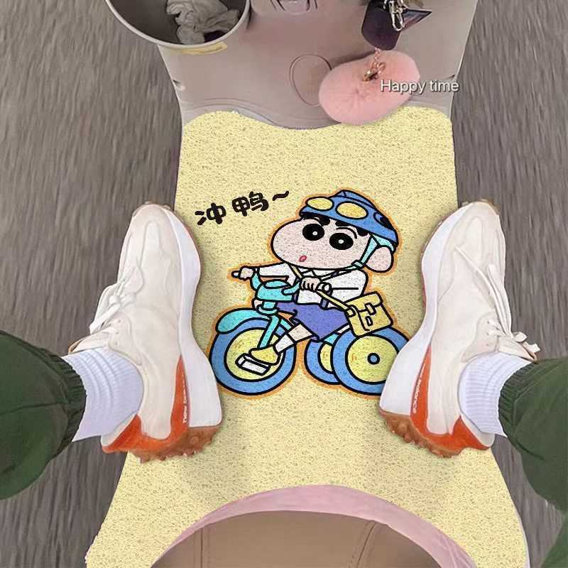 Cartoon Crayon Shin-Chan Electric Car Foot Pads, Universal Foot Pads, Stain-Resistant and Wear-Resistant Battery Car Foot Pads, Free to Cut