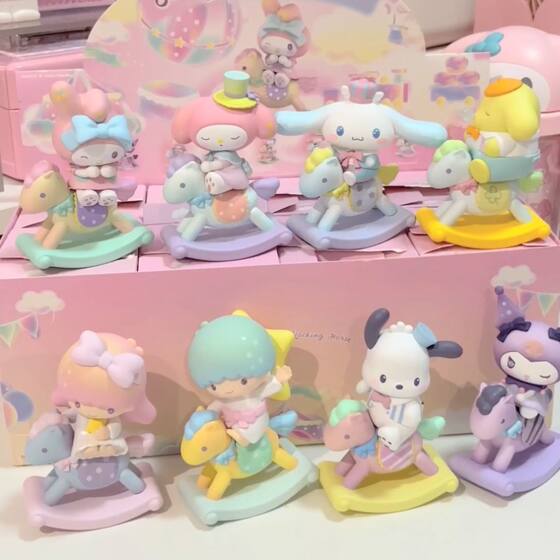 Sanrio Heart Trojan Horse Series Blind Box Kurome Cinnamon Dog Pacha Dog Figure Desktop Ornament Gift Doll
