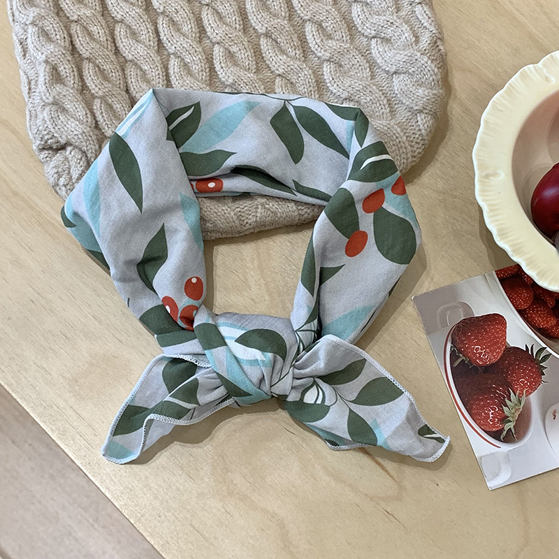 Bufandas de seda de algodón y lino correa de cabello pequeña toalla cuadrada para mujeres primavera y otoño nueva moda coreana bufandas calientes de cuello bufandas