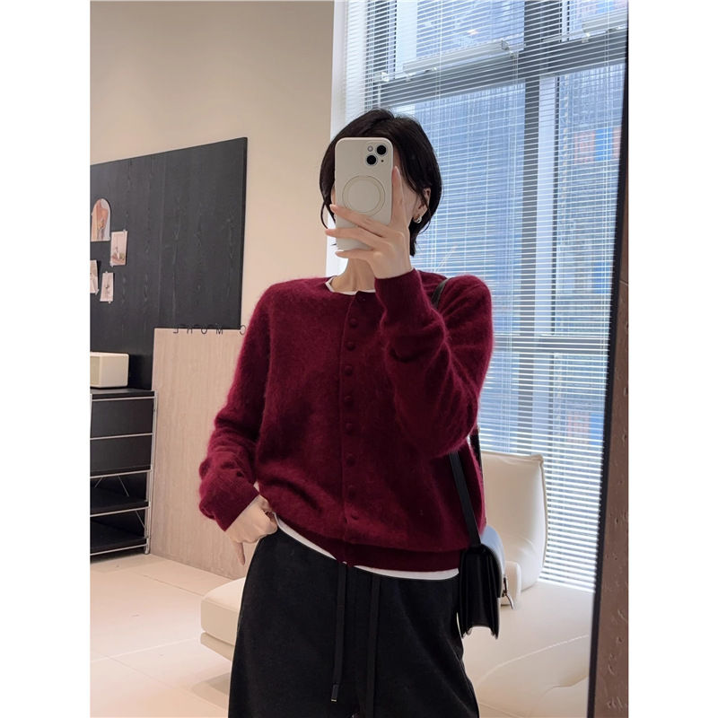 温暖冬日！柔焦氛围开衫羊绒羊毛针织衫冬季宽松保暖拉毛毛衣外套