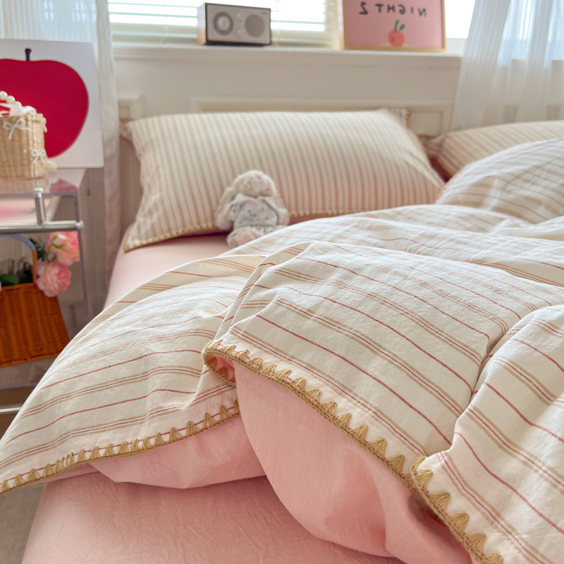 Four-piece Striped Cotton Bedding Set With Fitted Sheet For Home_voghion.com