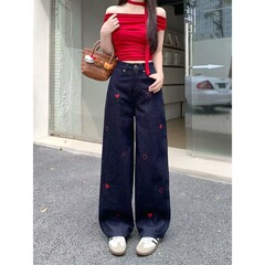プラスサイズのレトロな愛の刺繍ジーンズ女性のための春と夏ファットmmダークブルールーズハイウエストスリムストレートワイドレッグパンツ