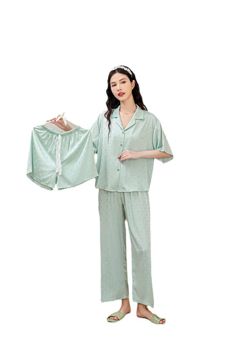 Pijamas de las mujeres de verano hielo seda lunares jacquard pantalones de manga corta delgada dulce cardigan de seda artificial traje de desgaste al por mayor