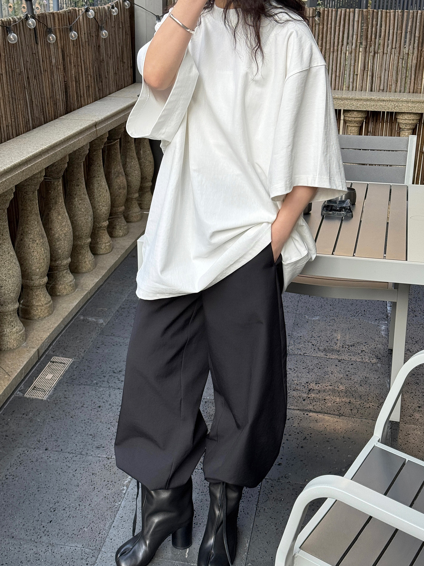 ルーヴル春の新型アメリカ風シンプル基礎モデル純色oversize落肩tシャツカジュアル百合上着女