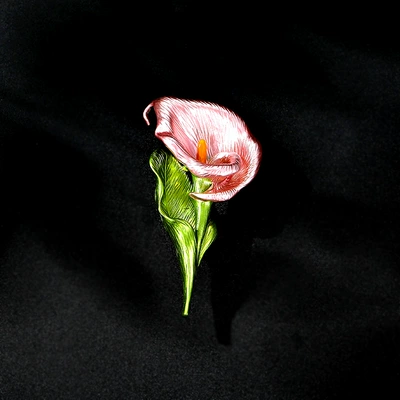 Simple enamel calla lily Yaxa sancaqları - pink-enamel-calla-lily
