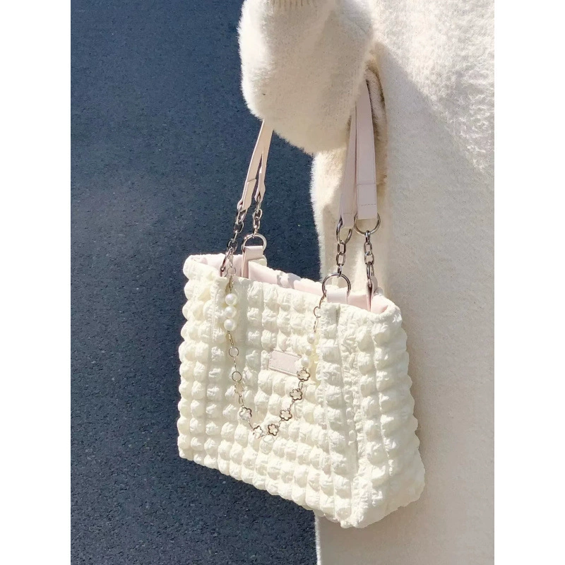 Shoulder bag, capacious one-shoulder bag
