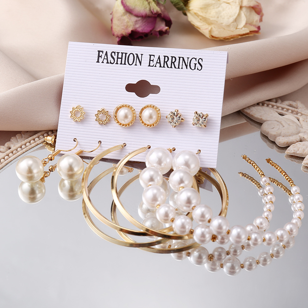 Creative Simple Geometric Metal Acrylic Pearl Tassel Earrings Set display picture 8