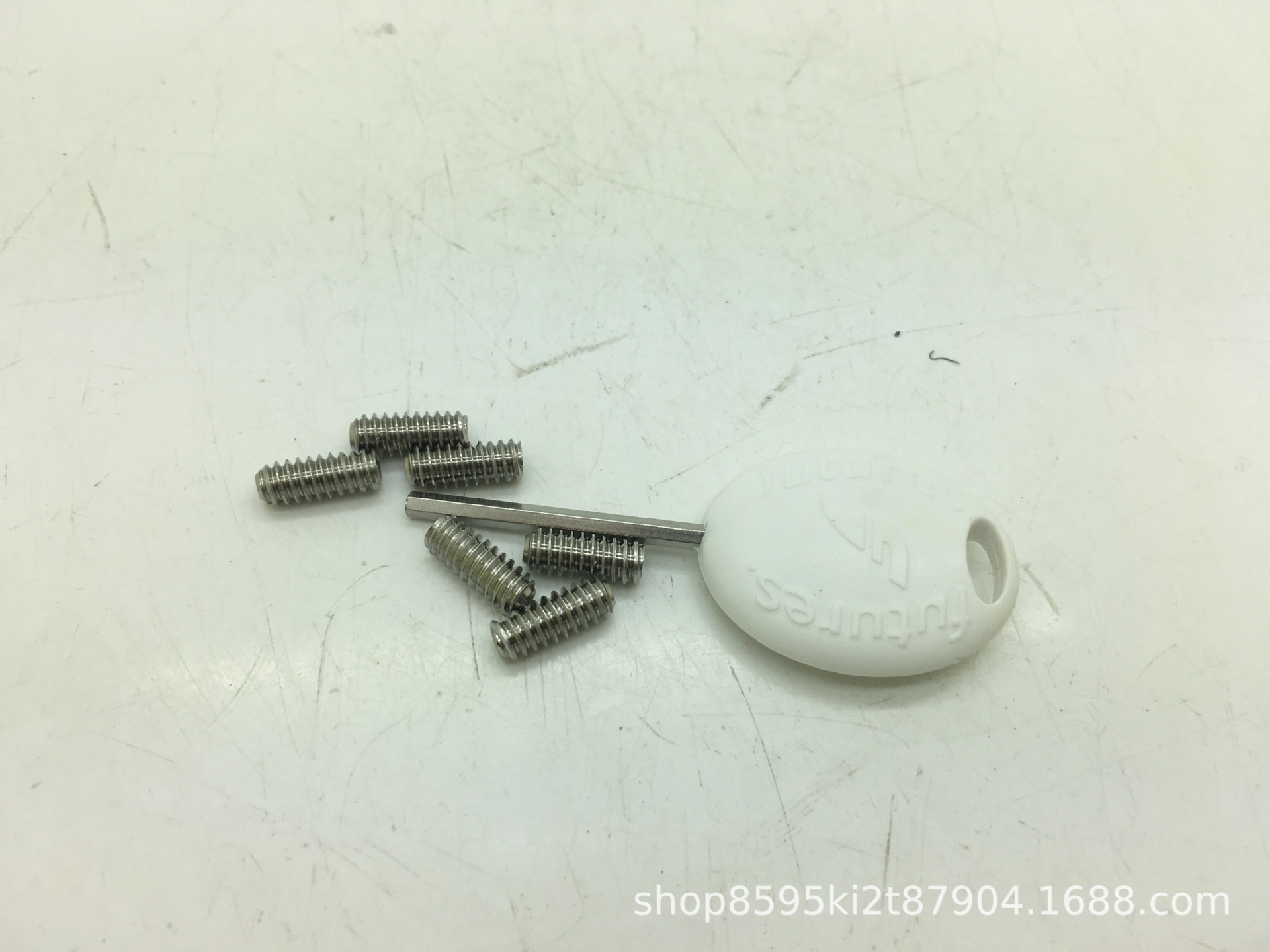 12MM SCREW WITH FUTURE KEY