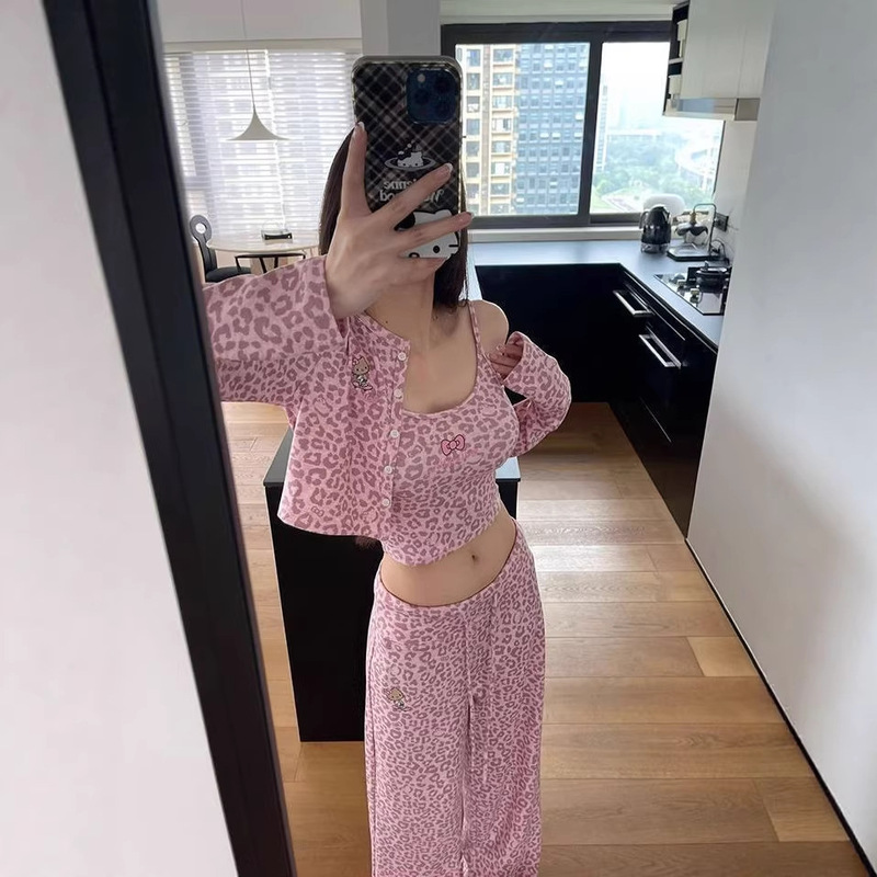 [In-Stock from Our Own Factory] Leopard Print Waist-Revealing Camisole, Long-Sleeve Cardigan, and Floor-Length Pants Three-Piece Set