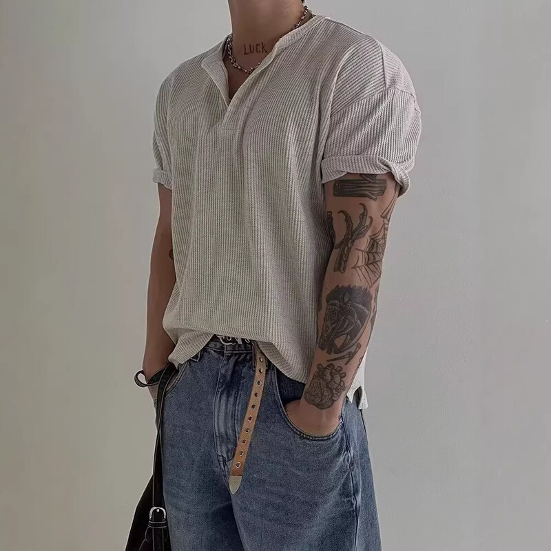 Waffle knit henley collar short-sleeve T-shirt for men, summer Korean Dongdaemun men's clothing, cleanfit style Waffle knit henley collar short-sleeve T-shirt for men, summer Korean Dongdaemun men's clothing, cleanfit style