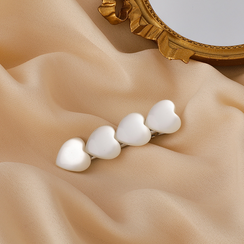 Vente En Gros Épingle À Cheveux Blanc Opale Imitation Carré Coeur Simple display picture 6