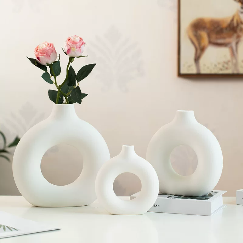 Кросс-борт ceramic vase Творческий донат-ваза в Nordic INS ветер свет роскошный ретро засушенные цветы декоративные украшения