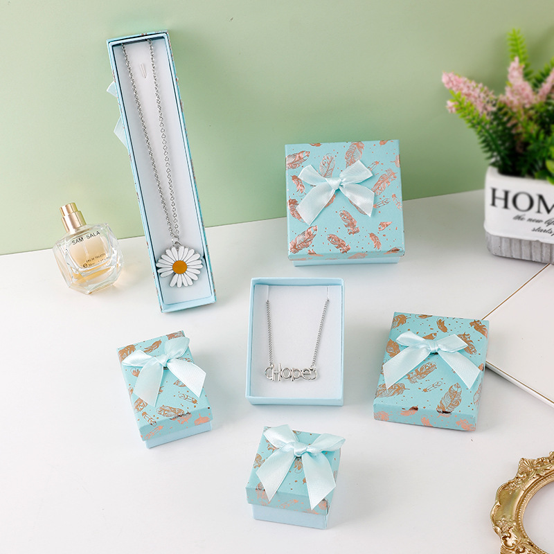 首饰盒现货天地盖蝴蝶结牛皮纸厂家直销戒指耳环饰品盒包装盒批发