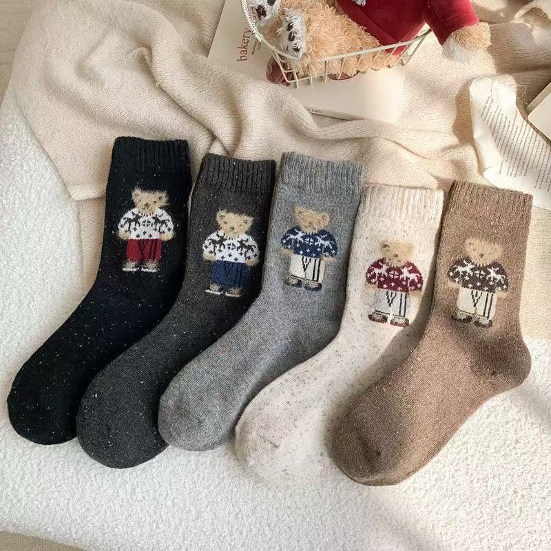 Retro sweater bear "cartoon wool socks children's tube socks autumn and winter new flocking design pile socks women