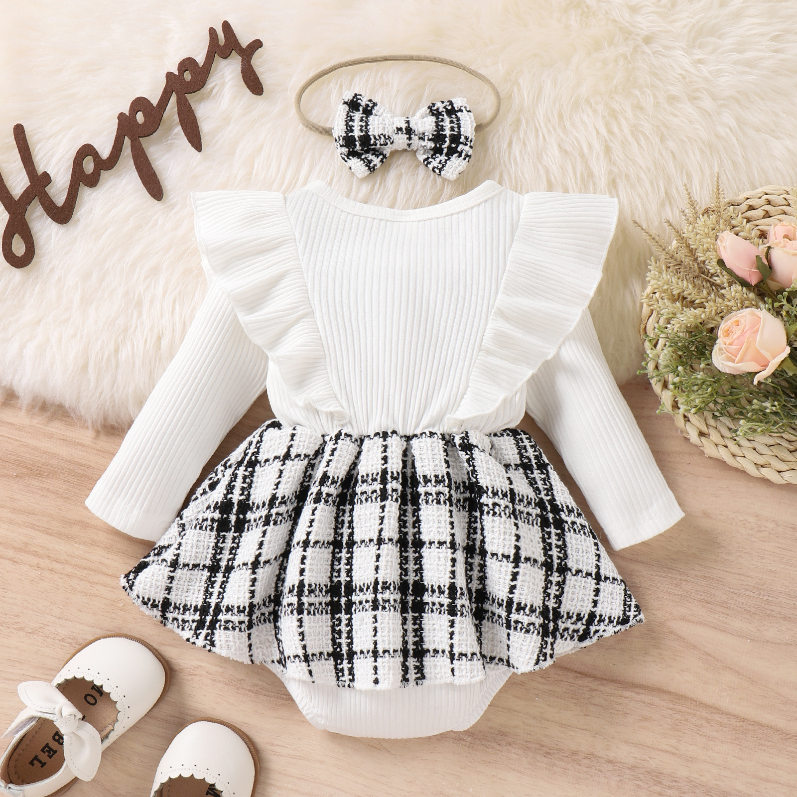 200g Weight Stretchy Elasticity Baby(0-2Years) Age Group Regular Fit Fit Type Plaid, Flower, Bow Knot Pattern Winter, Autumn Season Baby Girl'S Gender Cotton, Polyester Fabric Patchwork Design Fashion Style Fashion Plaid Flower Bow Knot Patchwork Cotton Polyester Baby Rompers 2
