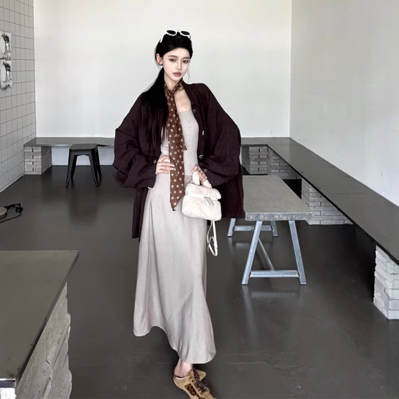 RHGD实拍 早秋禅意汉麻垂坠高克重中长款慵懒外套+冷茶色半身裙|undefined